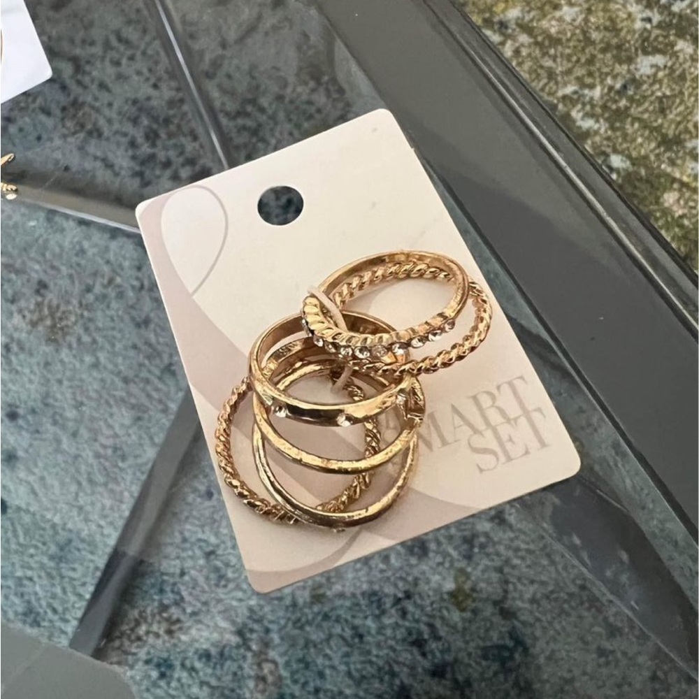 Jewlery bundle - Picture 5 of 6